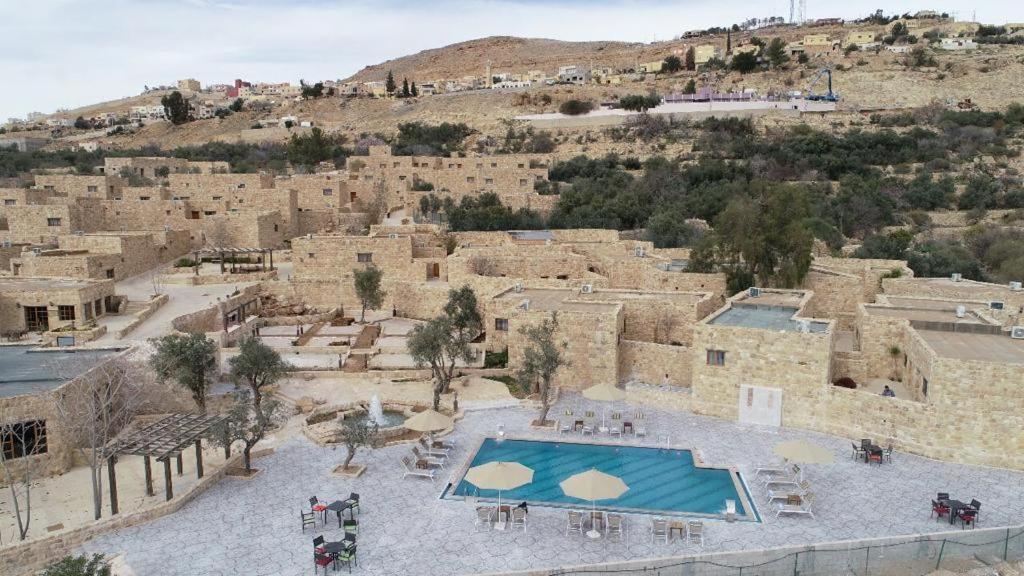 The Old Village Hotel & Resort Wadi Musa Bagian luar foto