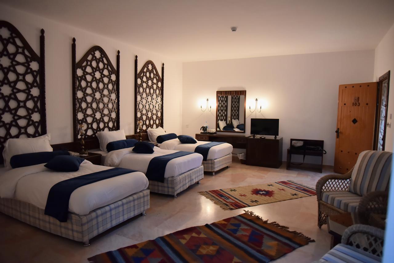 The Old Village Hotel & Resort Wadi Musa Bagian luar foto